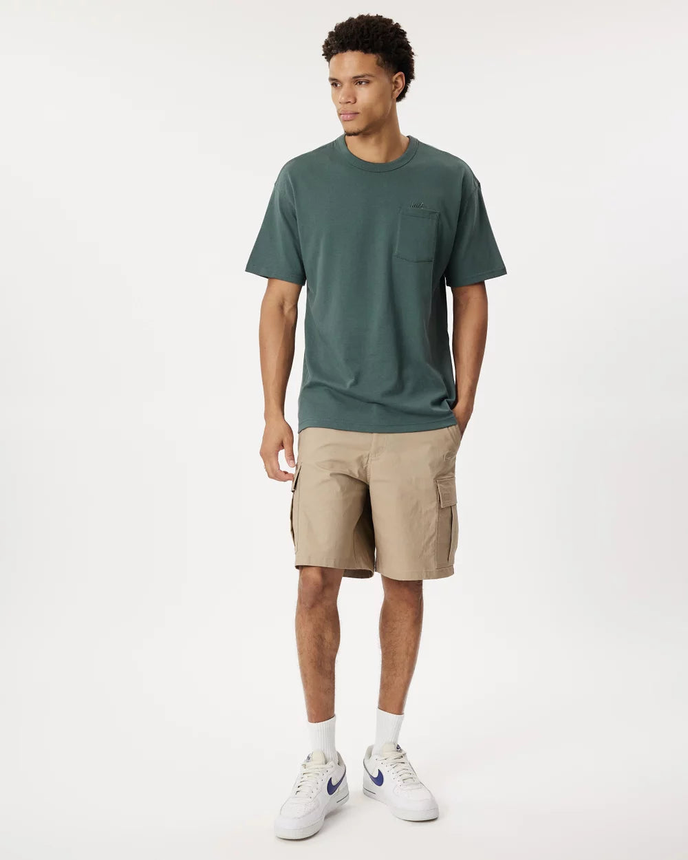 Nike Premium Essentials Pocket Tee
