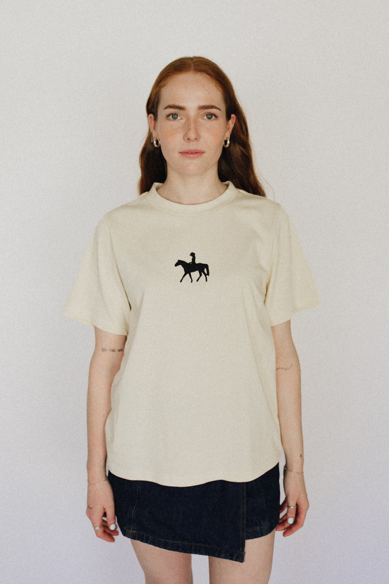 The Girlfriend Tee Ecru