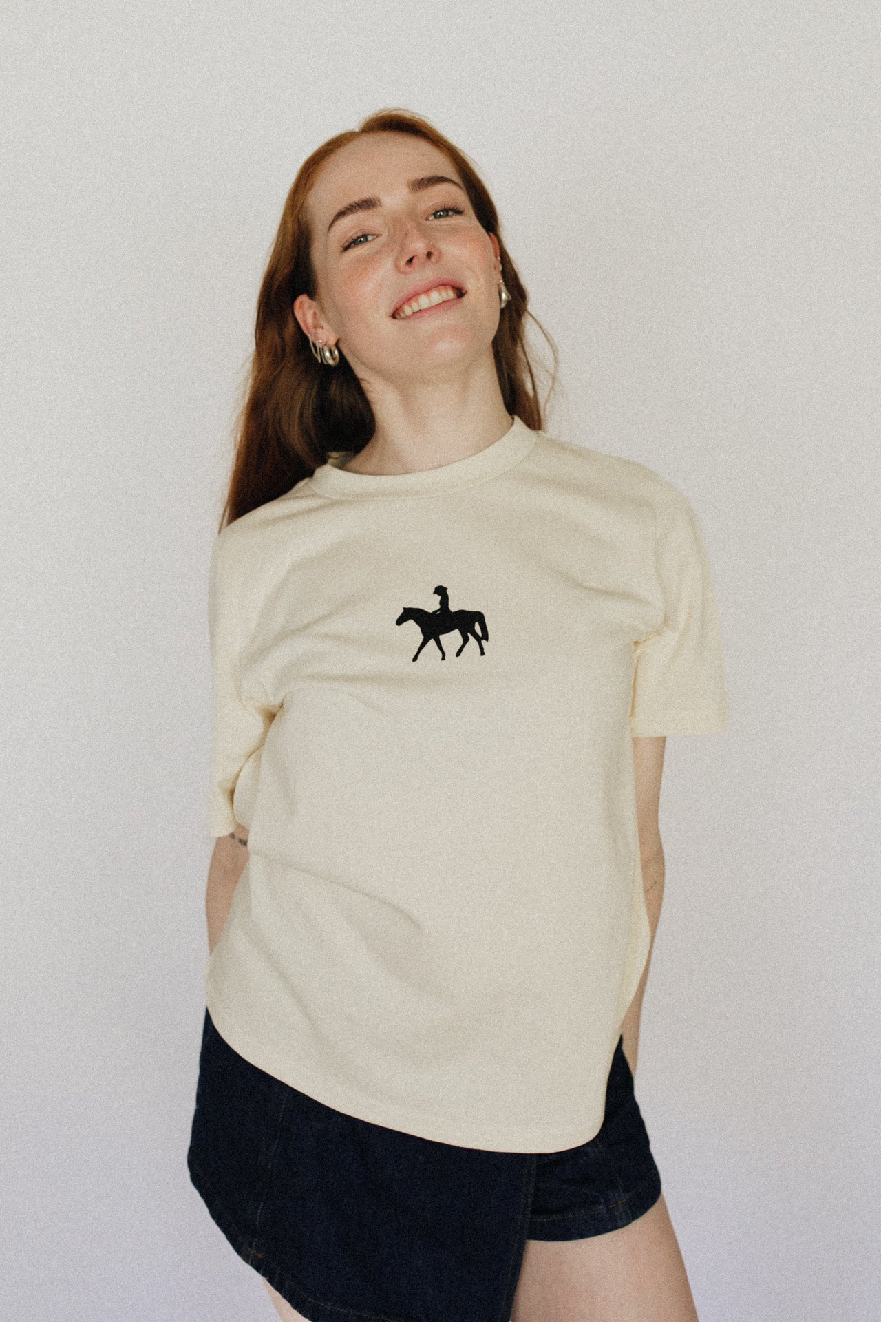The Girlfriend Tee Ecru