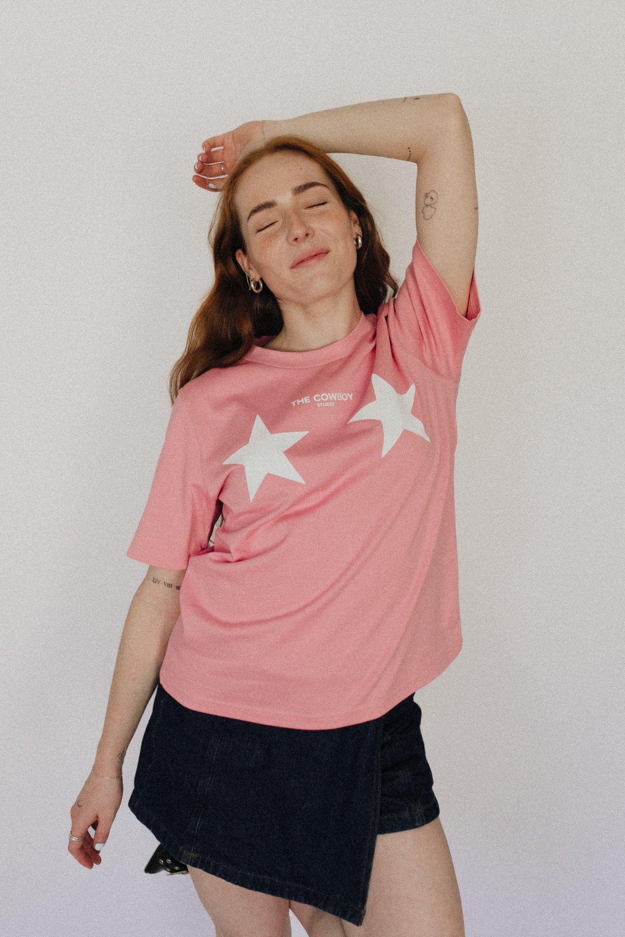 The Girlfriend Tee Pink/White