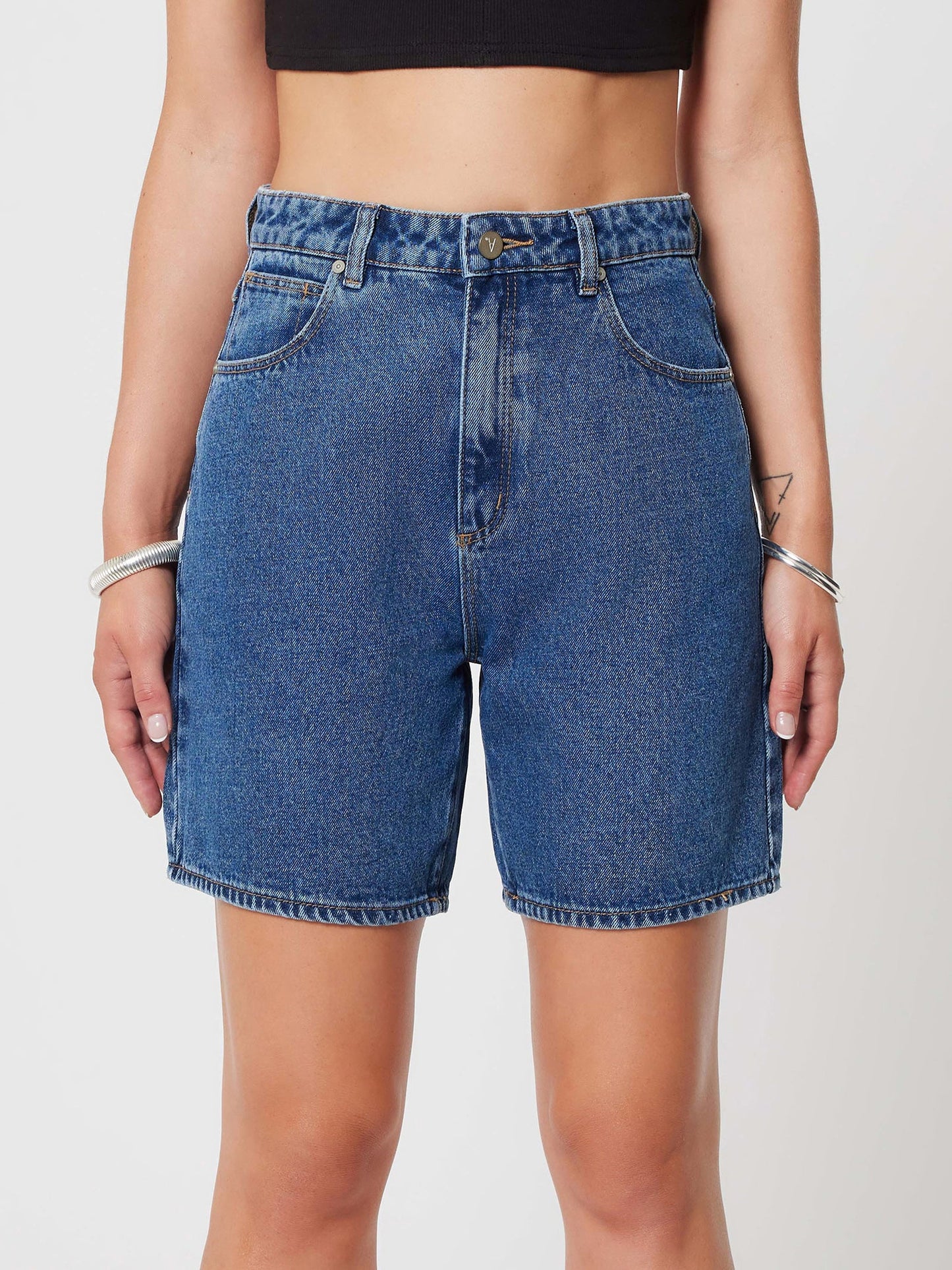 A Carrie Short Bella