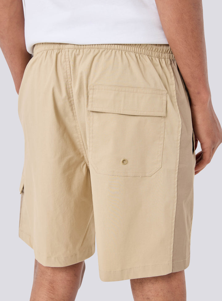 Venture Short Tan