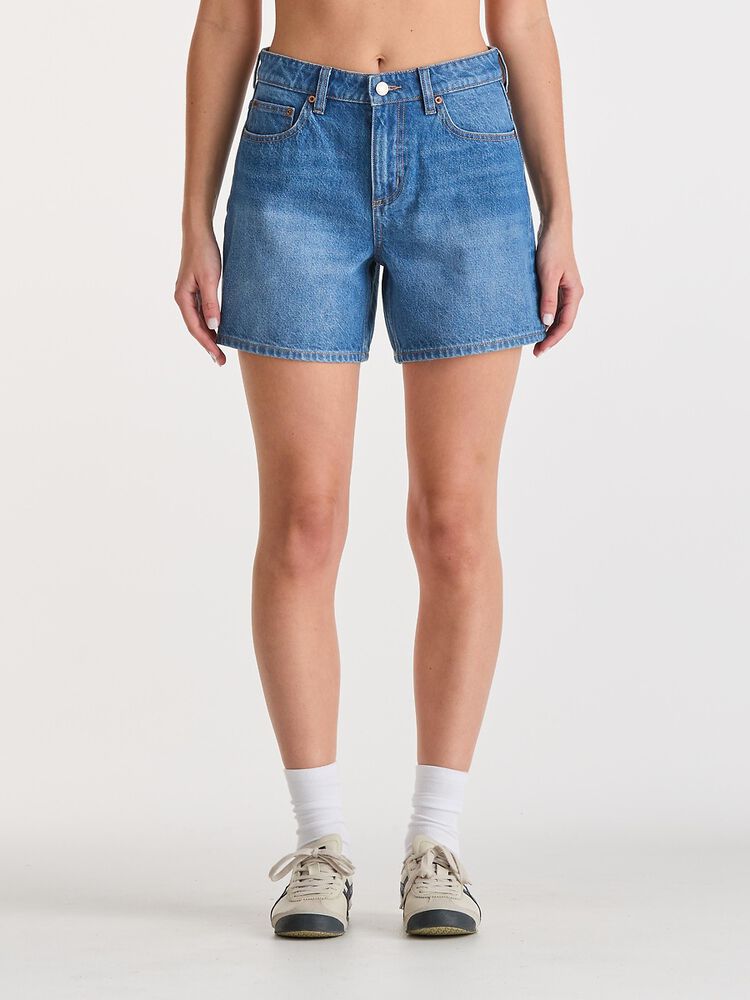 Mid Straight Short Blue Letter