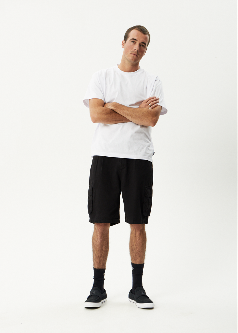 Summit Pleated Cargo Short 22 Inch