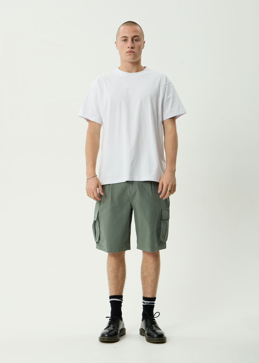 Summit Pleated Cargo Short 22 Inch