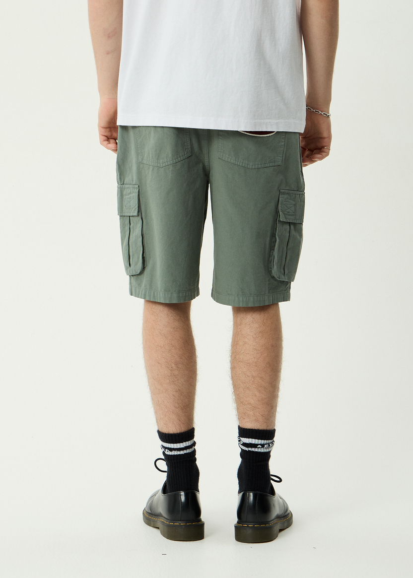 Summit Pleated Cargo Short 22 Inch