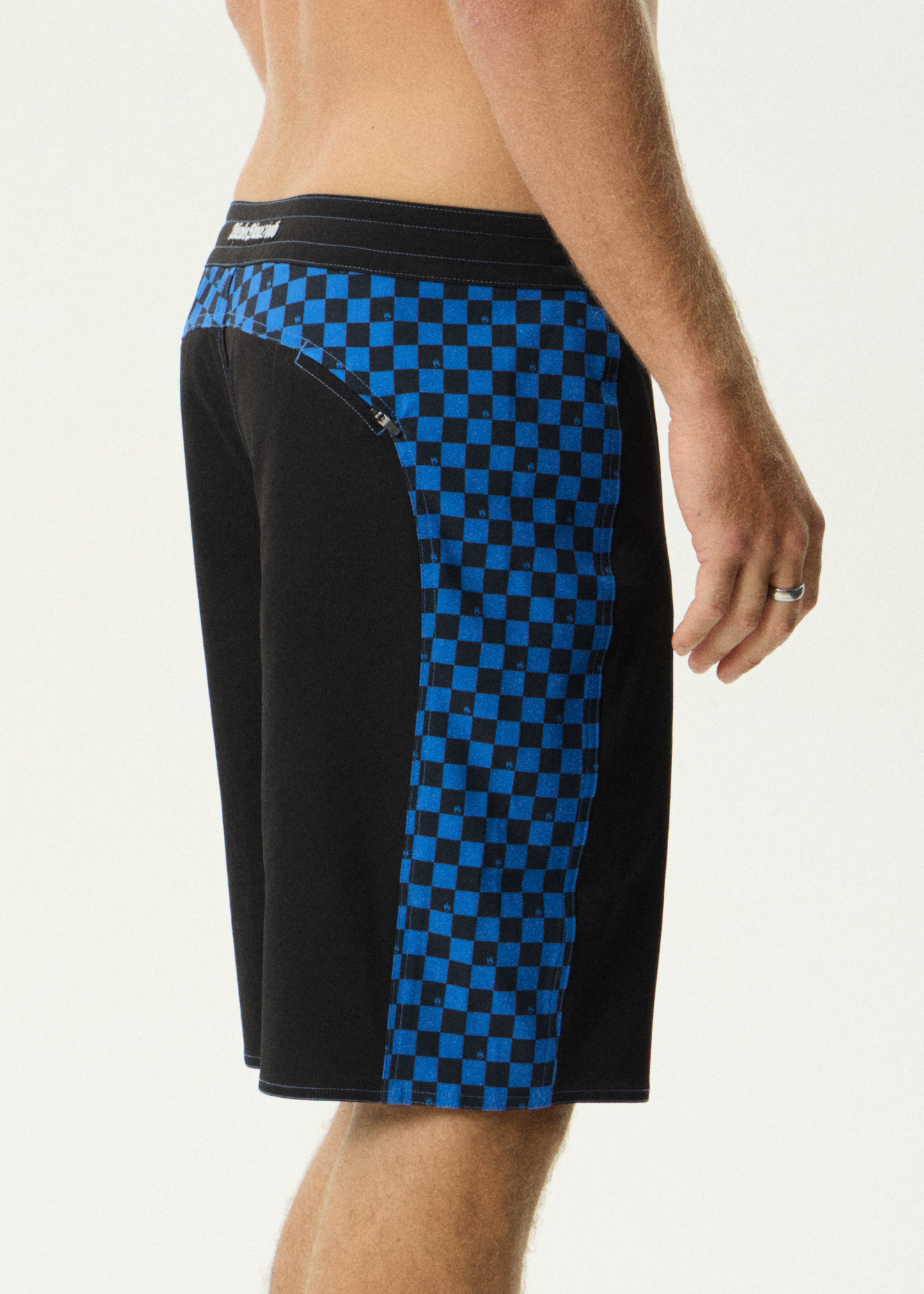 In'It 1000 - Surf Related V2 Boardshort 20 Inch