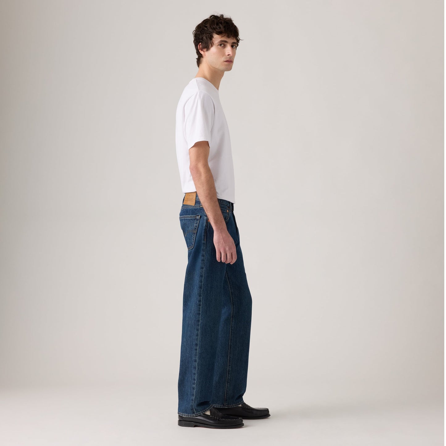 555 Relaxed Straight Jean