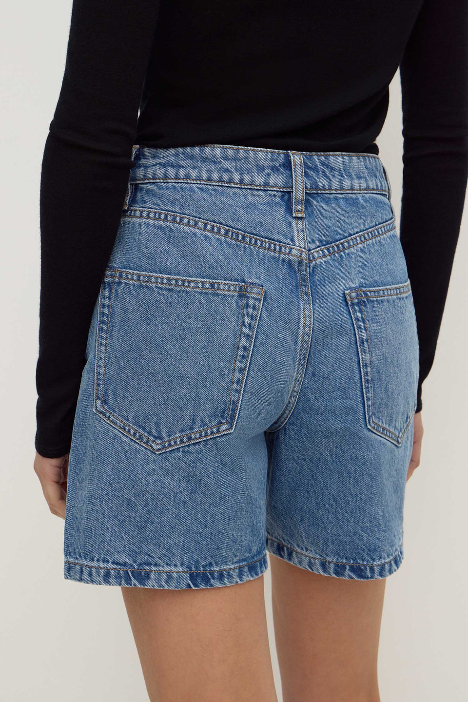 Mid Rise Vintage Denim Short
