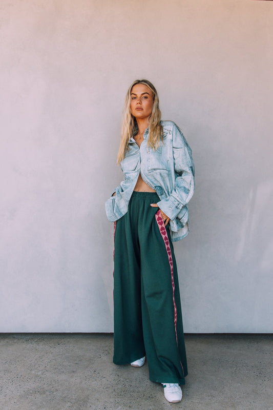 The Raving Hearts Pants Green
