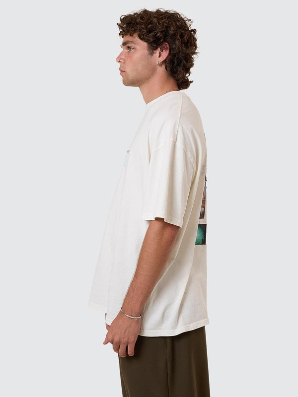 Adaption To Gravitation Box Fit Oversize Tee