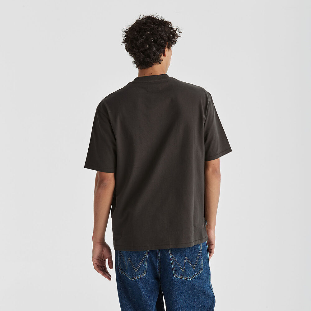 Outdoor Slacker Tee Worn Black