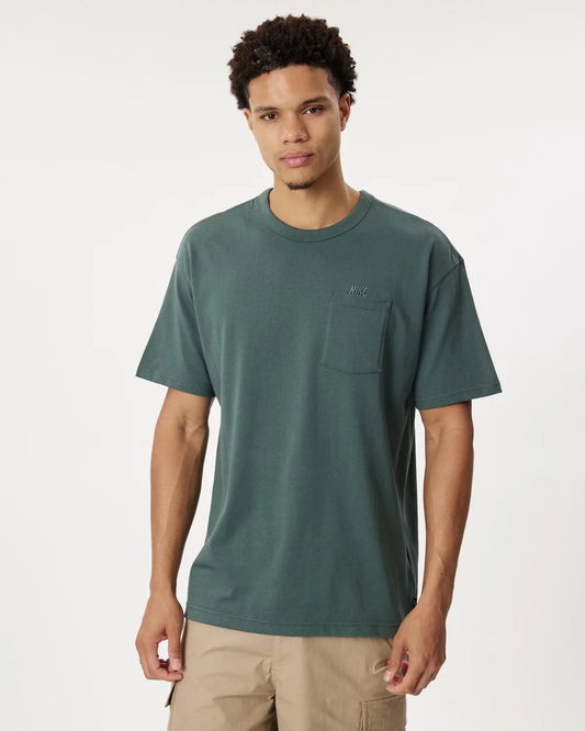 Nike Premium Essentials Pocket Tee