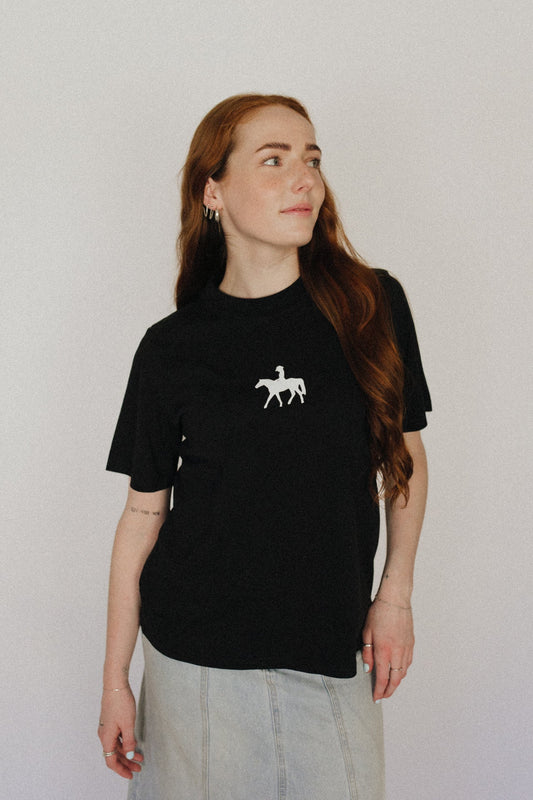The Girlfriend Tee Coal